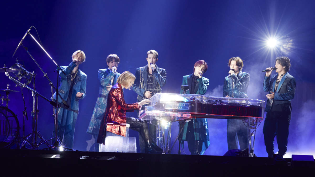 YOSHIKIがSixTONESの初東京ドーム公演にサプライズ登場、「Imitation Rain」共演実現 | BARKS