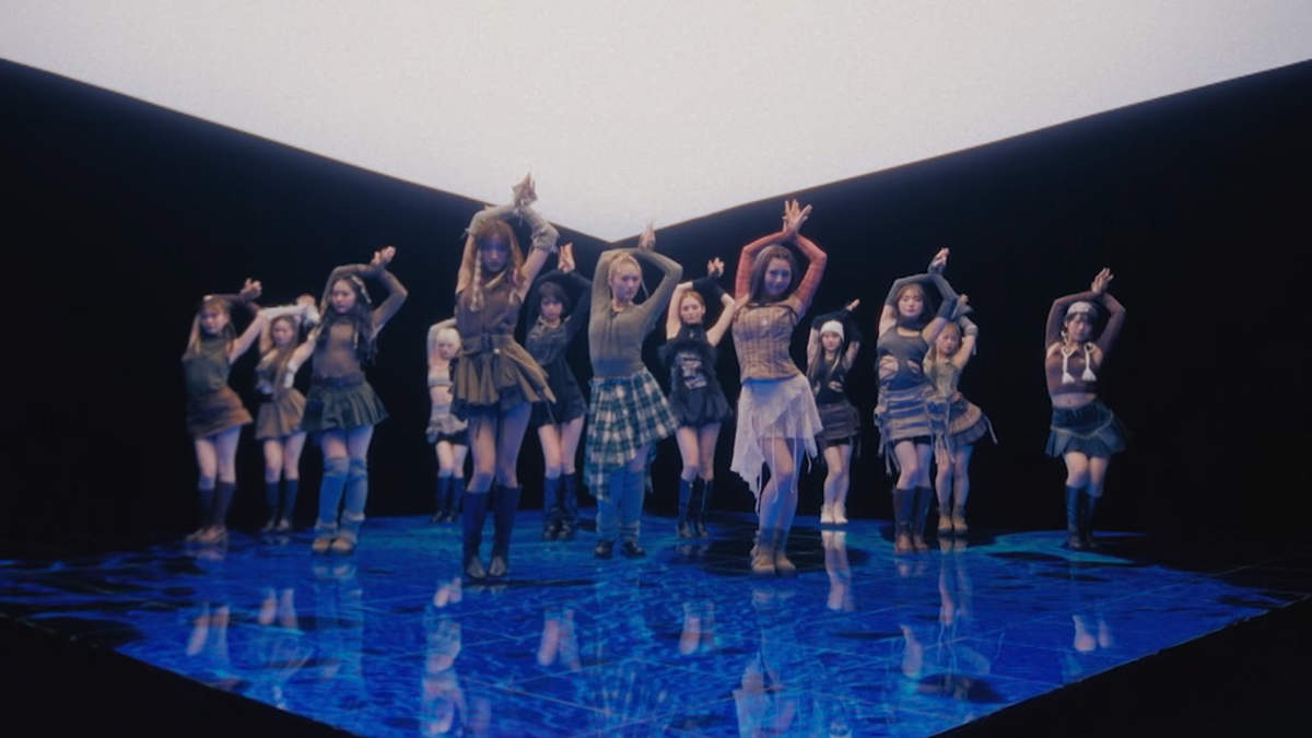Girls²×iScream「D.N.A.」、ミュージック・ビデオを公開 | BARKS