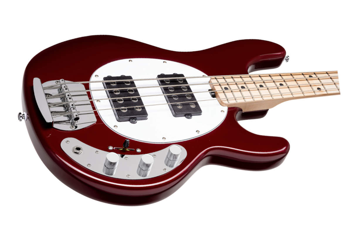 Sterling by Music Man、「StingRay RAY4 / RAY5」と「CUTLASS